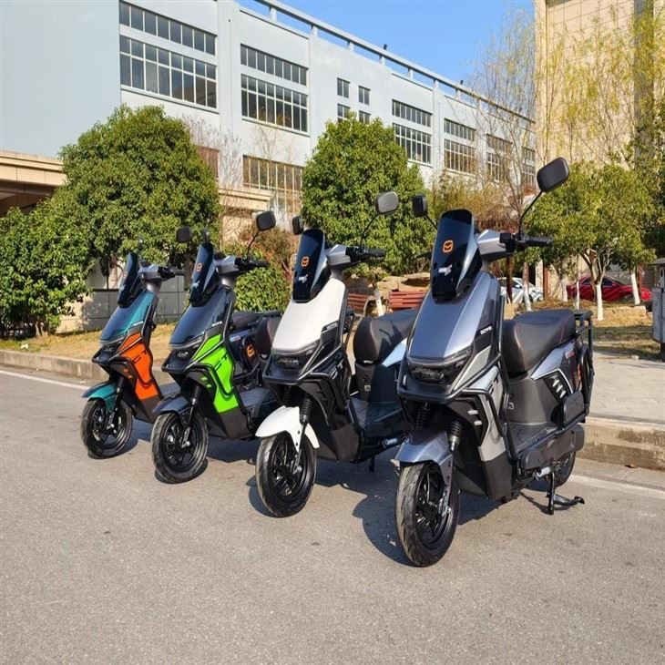 High Speed Electric Scooter Disc Brake 1000w 1500w 2000w CKD SKD Electric Motorcycle Scooter price